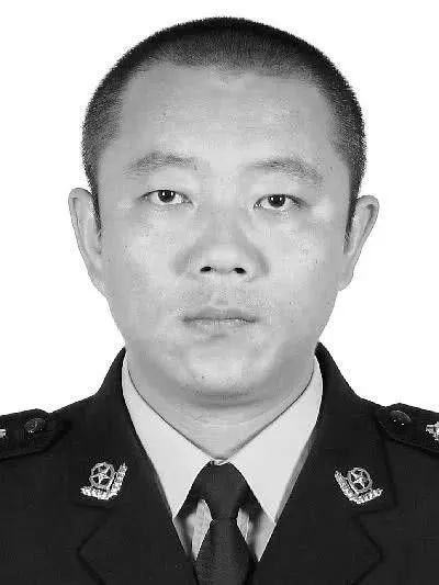 他用生命守护这座城！民警连续奋战16天，牺牲在抗疫一线