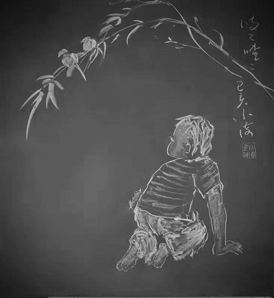 数学老师用“函数曲线”绘出美图 学生舍不得擦黑板