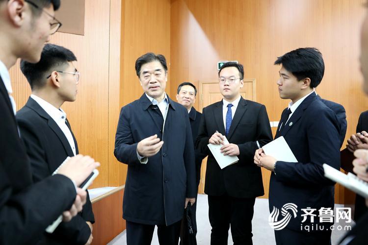 宣讲交流进行时丨山东省委宣讲团赴山东青年政治学院宣讲党的十九届四中全会精神