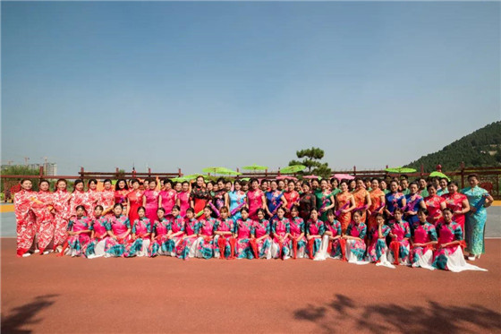 长清区举办喜迎国庆·中秋“山水长清旗袍秀”大型展演活动