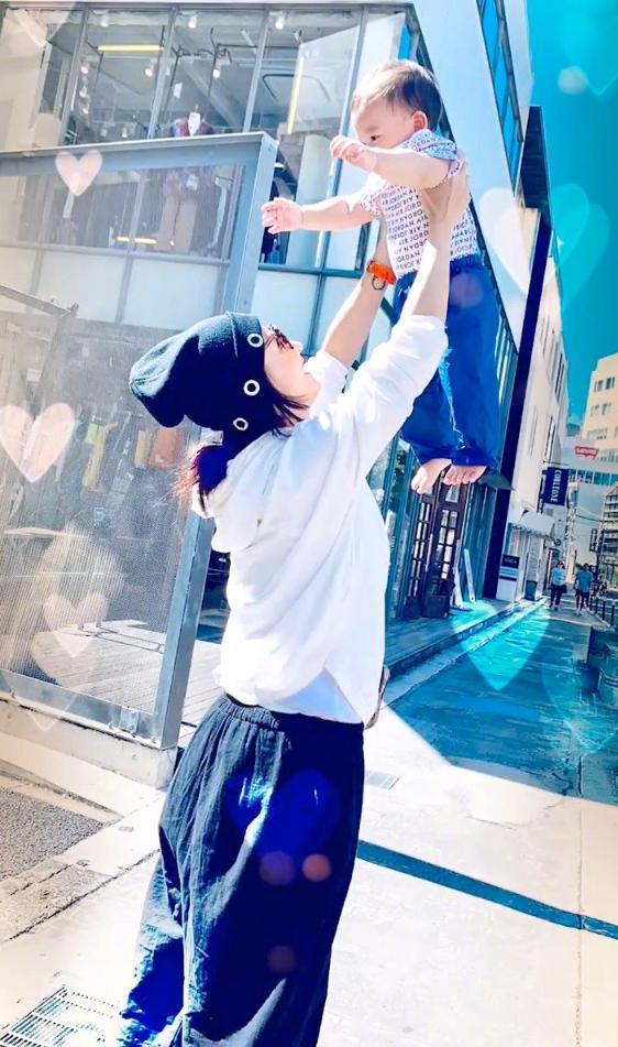 张柏芝小腹凸起被疑怀四胎|纳尼？张柏芝小腹凸起被疑怀四胎是怎么回事？究竟什么情况？