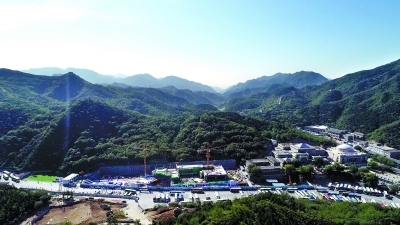 京张高铁八达岭长城站亮相(图)