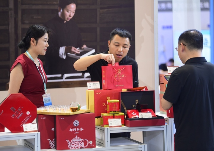 购书之余看非遗！快来第31届书博会现场看非遗代表性项目精品展吧