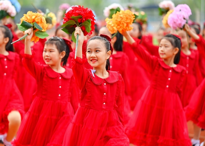 别眨眼！市中学子大片“上映”