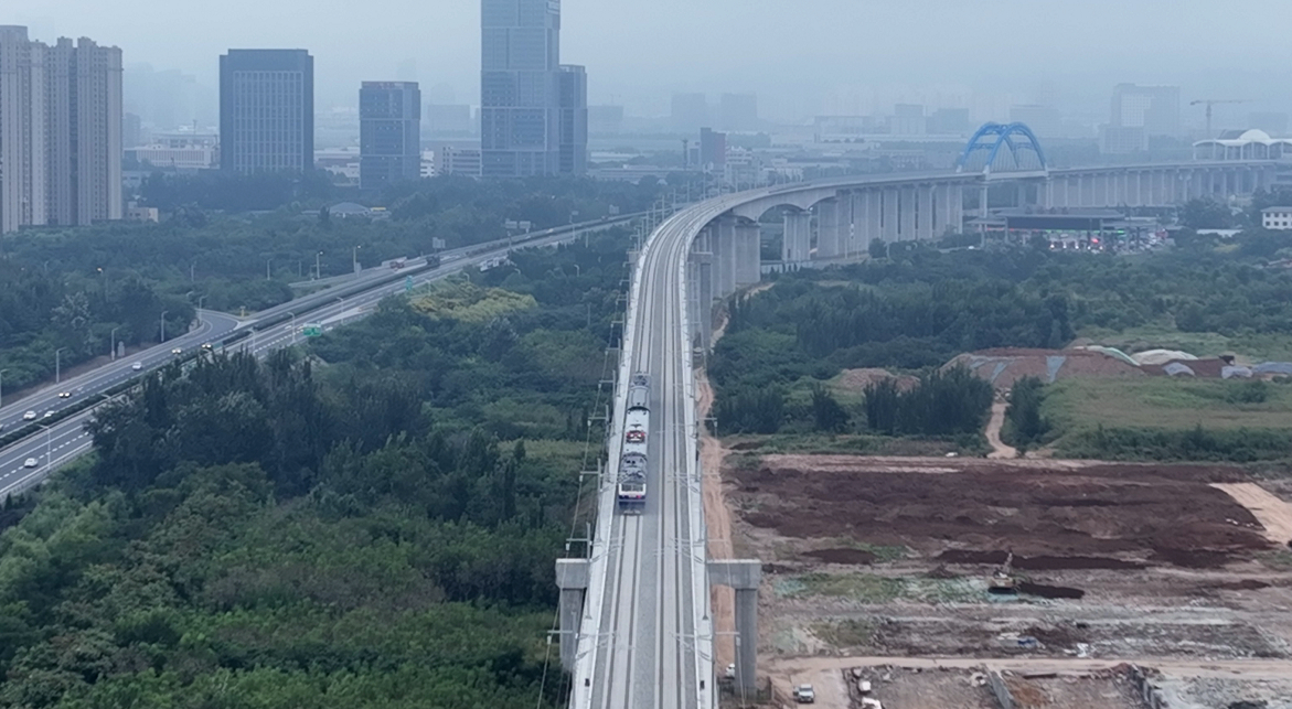 连续开工两条高铁 “轨道上的山东”向着“四横六纵”进军