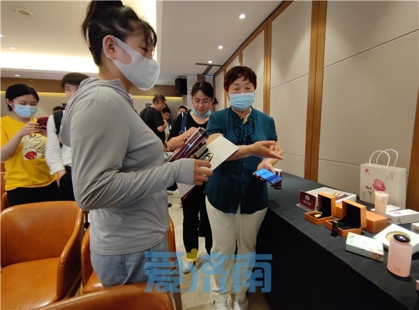 平阴玫瑰电商直播季选品会走进杭州