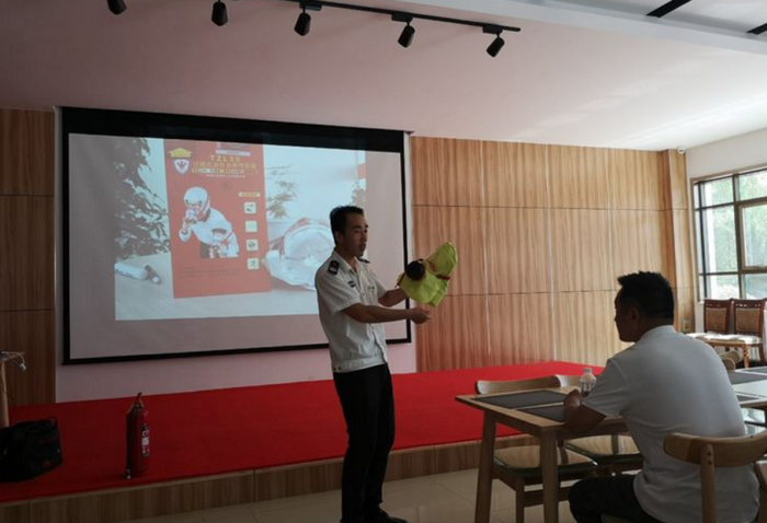 实景演练 实地整改 深入基层——济南市“安全生产月”走向深入