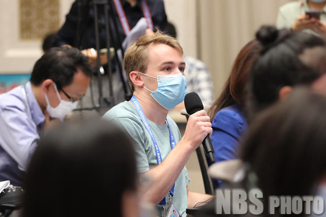 国家统计局新闻发言人就2020年8月份国民经济运行情况答记者问