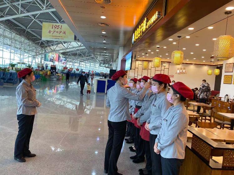 看图说话！山东机场人战“疫”的24小时