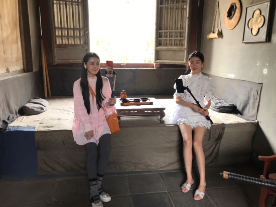 小长假第二天就被挤爆，东平水浒影视城开启人从众模式