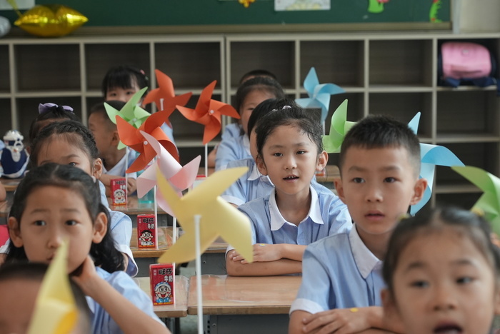 元气满满 遇见美好 济南市中小学生昨日返校开学