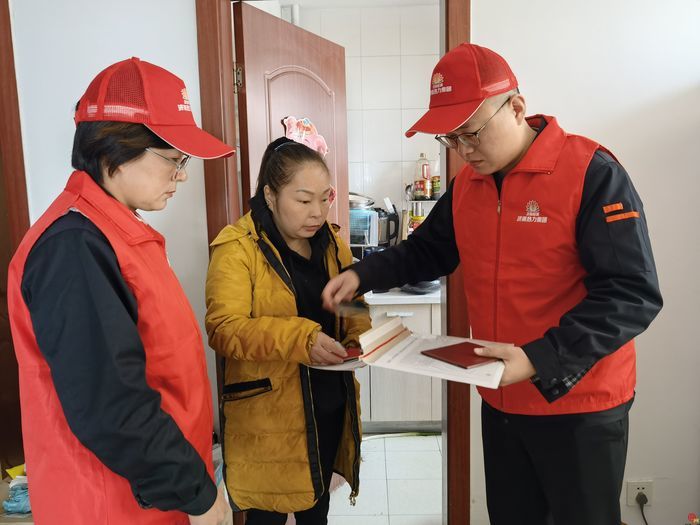 低保用户未年审  供暖管家全程代办让用户“零跑腿”  济南热力细微服务见真情