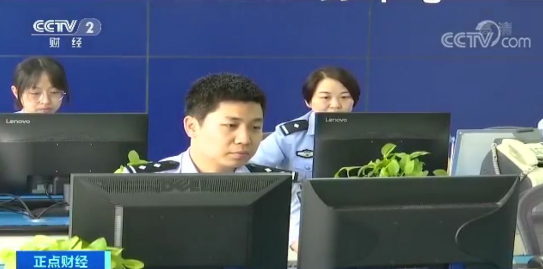 神反转！女子被骗21万，几句话她又把钱“骗”回来了……