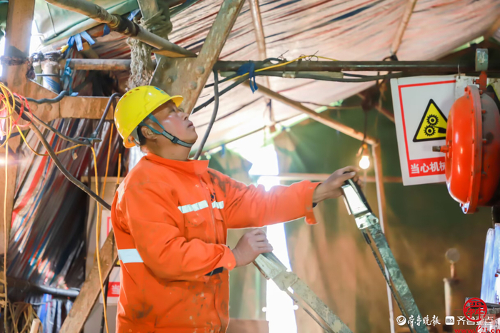 山东省地矿局一院高唐钻探施工现场发现罕见富铁矿