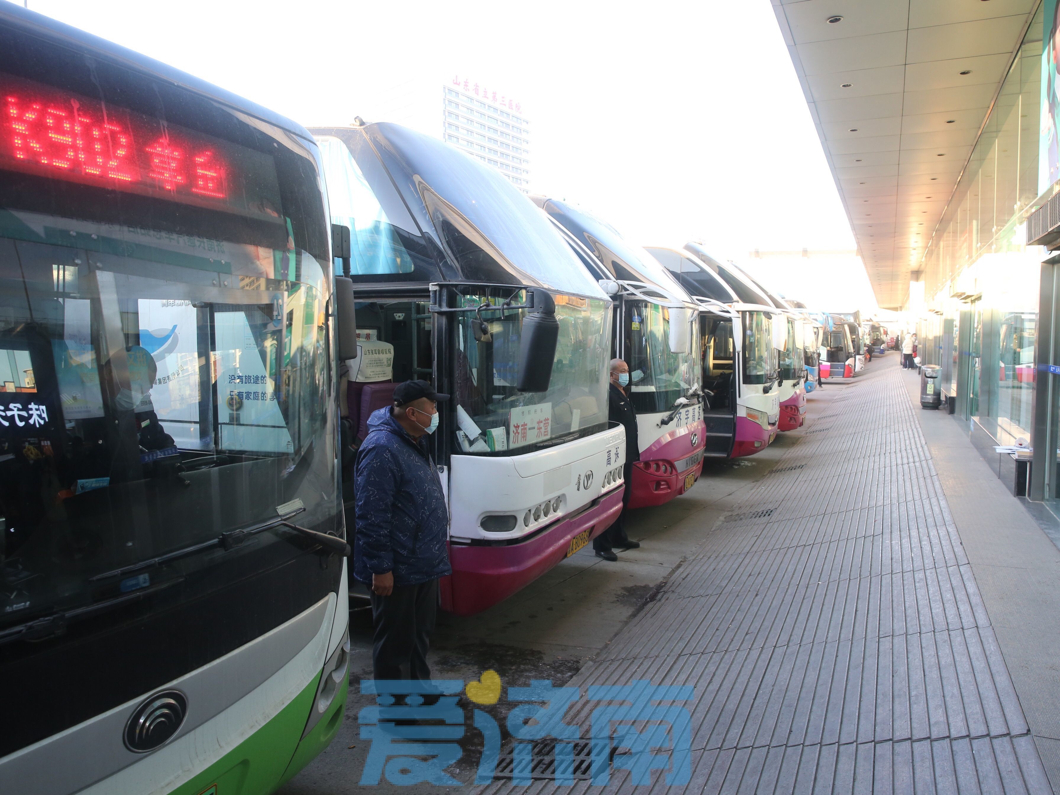 济南长途汽车总站启售春运客票