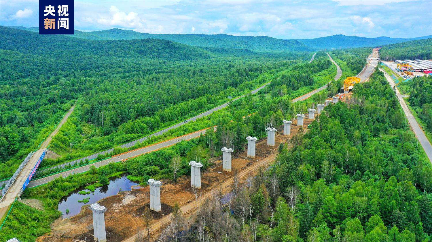 我国最北端高铁哈伊高铁铁伊段进入架梁施工阶段