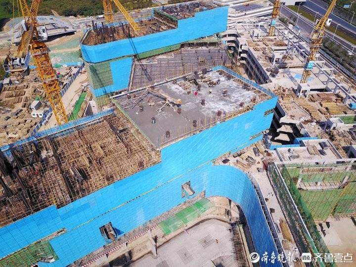 济南山大二院起步区新院进展迅猛,一期主体10月底封顶