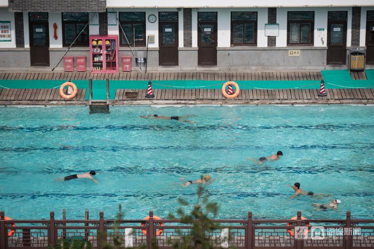 济南黑虎泉泉水浴场恢复开放 须实名预约入场