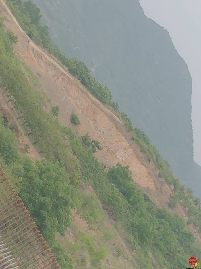【啄木鸟在行动】历城区窝铺河西村济泰高速在建段扬尘污染严重