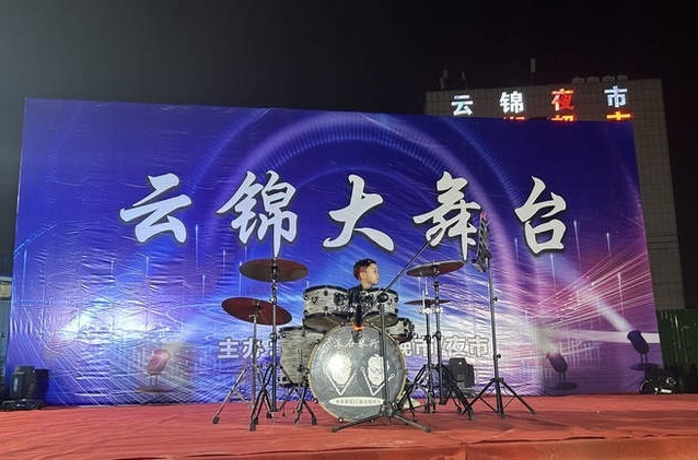 济南云锦夜市重启，“烟火气”升腾，网红店家赶来摆摊