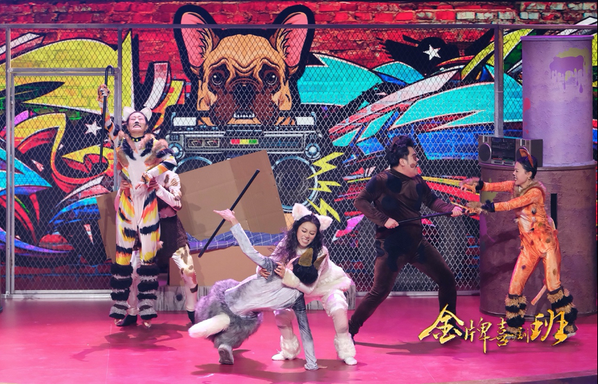 "班花"韩云云本轮带来《金牌喜剧班》史上助演人数最多的作品,喜剧