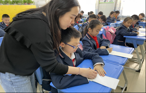 济南市历下区盛景小学举办爱眼护眼活动