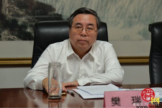 济南市政府法律顾问,济南大学法学院教授袁曙光受邀出席活动.