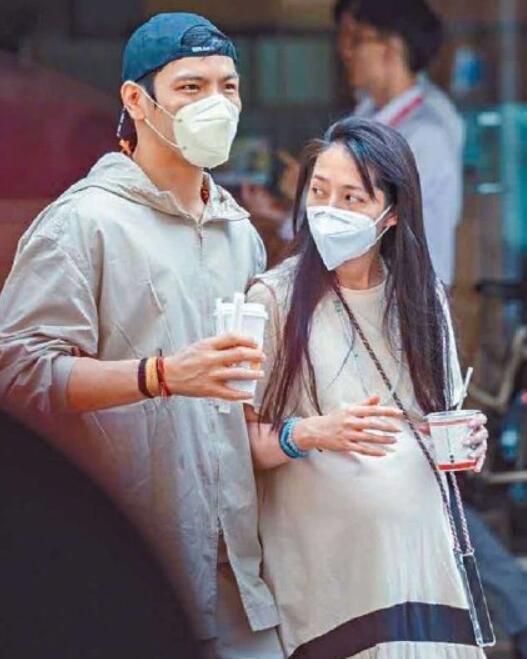 【吃瓜围观】曝郭碧婷中秋夜产女 向太送千万豪宅