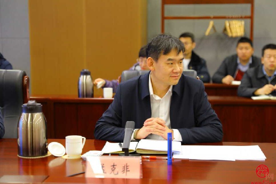 管委会综合执法部部长孟克非,管委会办公室副主任兼政研室主任王书文