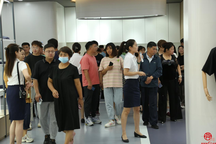章丘区：第二期跨境电商创业创新沙龙课成功举办