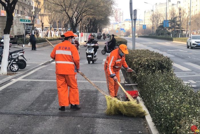 从临沂市费县胡阳镇岩峪村来到济南市历下区东关环卫所从事环卫工作