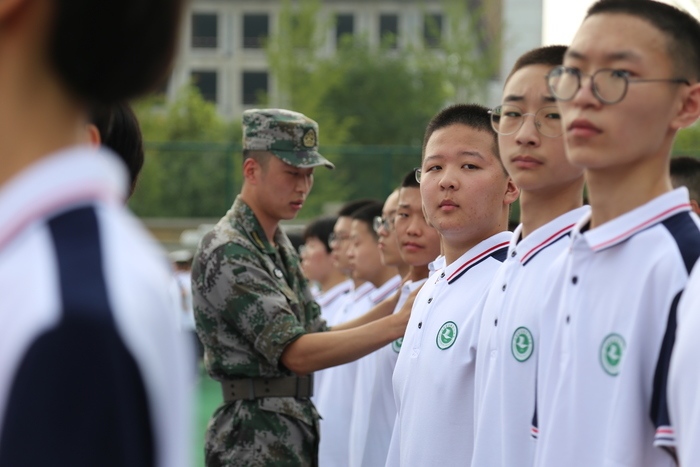 济南历城二中校服图片图片