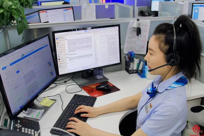 连续27年24小时守护泉城民生诉求！“小白热线”这个假期依然陪伴在您身边……