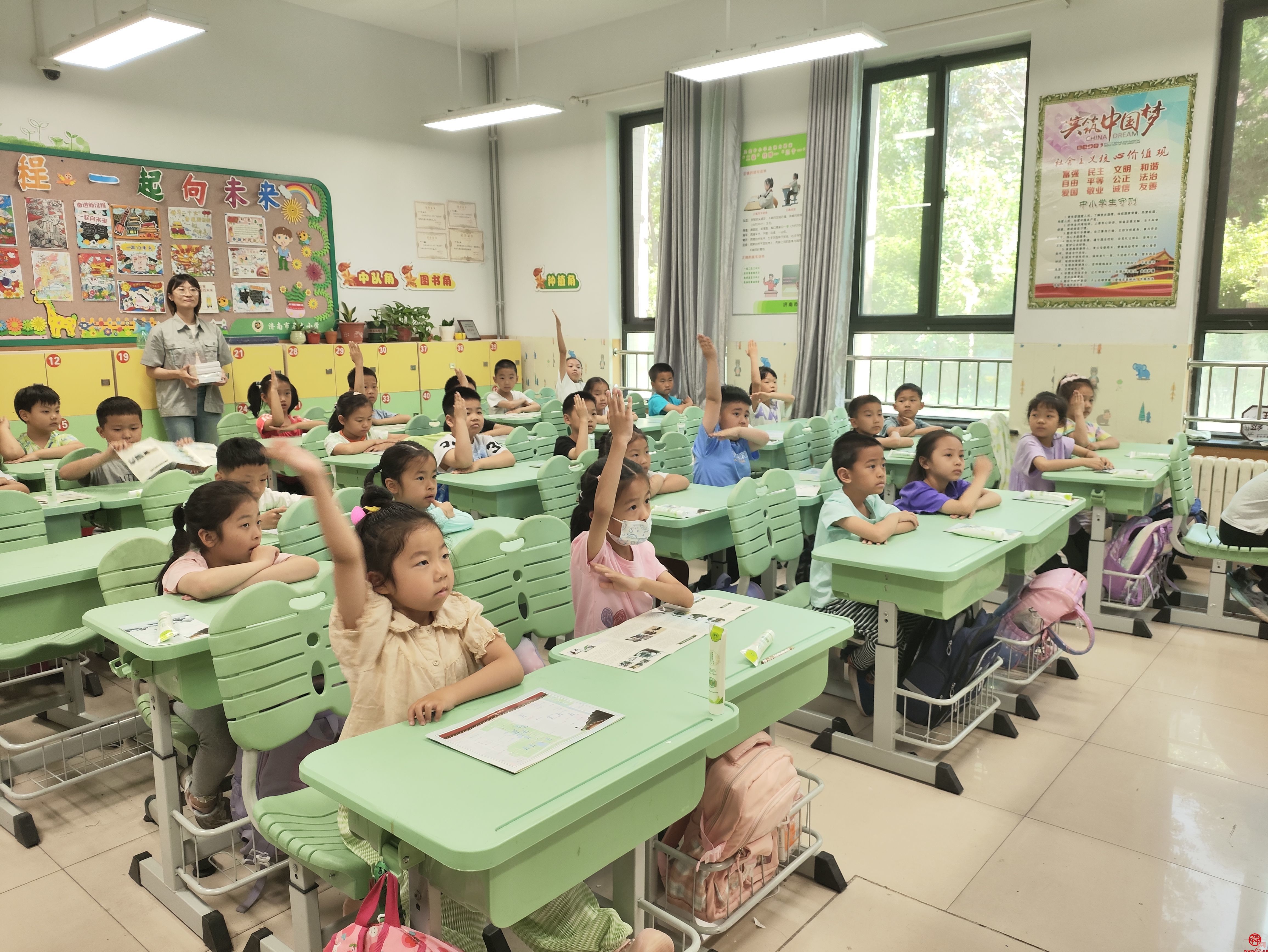 开课啦！济南水务走进名士小学开展“泉水知识进校园”活动