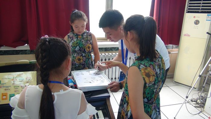 济南大学这支队伍，10年志愿服务农民工子女700余人次