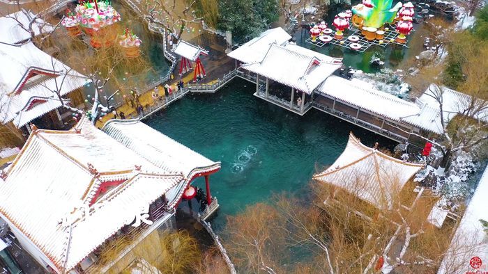 舜视频｜雪打花灯兆丰年 济南府小年喜迎今冬初雪