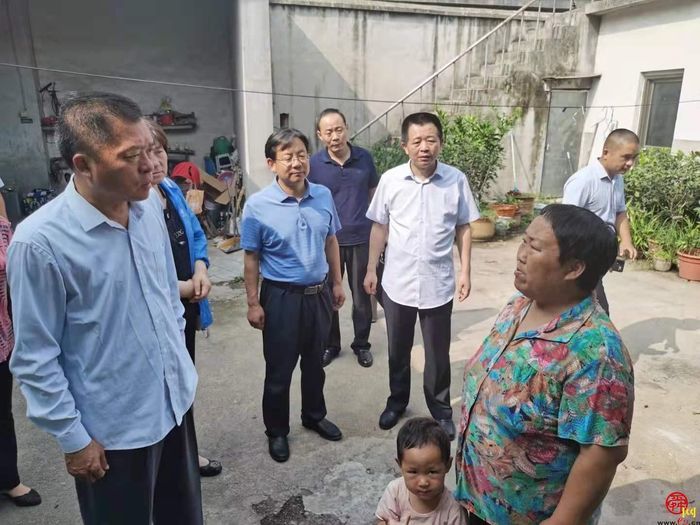 市残联党组书记理事长孙君涛一行到南部山区开展我为残疾人办实事活动