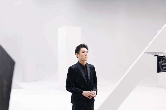 李佳琦回应抽烟怎么回事?什么情况?终于真相了,原来是这样！