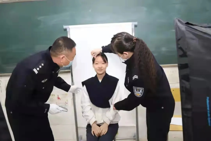 即日起7天济南市中小学校学生秋季集中办理居民身份证周来了