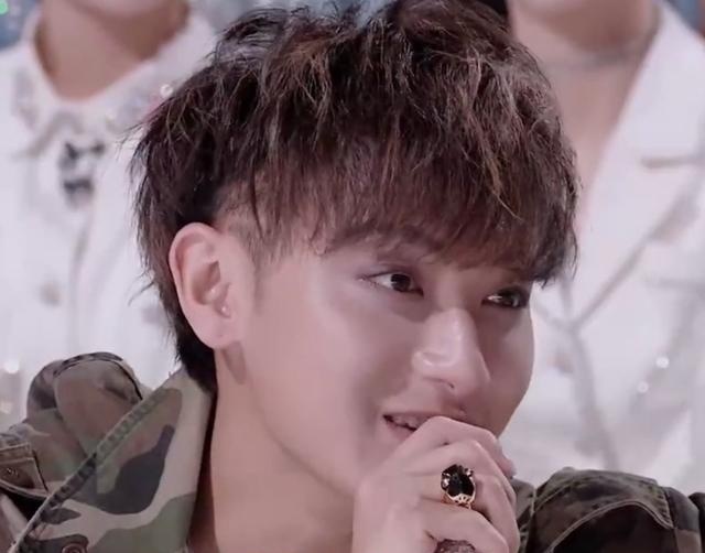 鹿晗温柔一刀什么梗?吴亦凡现身节目 与鹿晗黄子韬