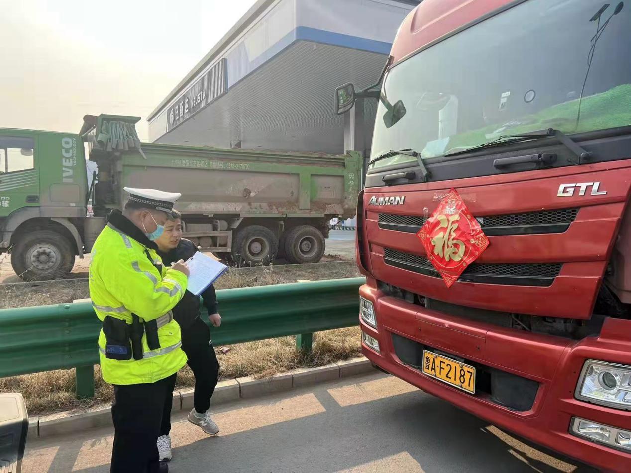 长清区归德街道：别样春节 辛苦也“温暖”