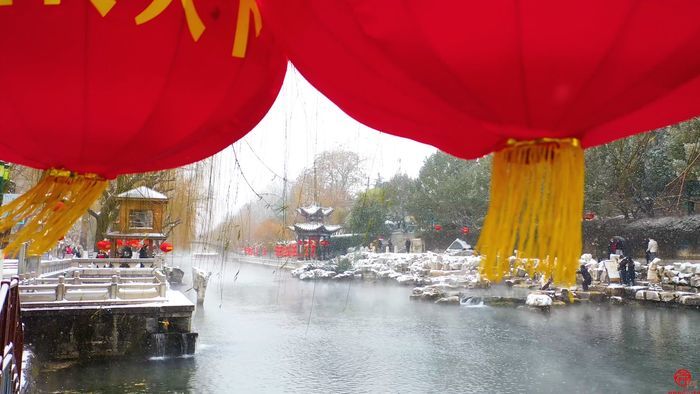 舜视频｜雪打花灯兆丰年 济南府小年喜迎今冬初雪