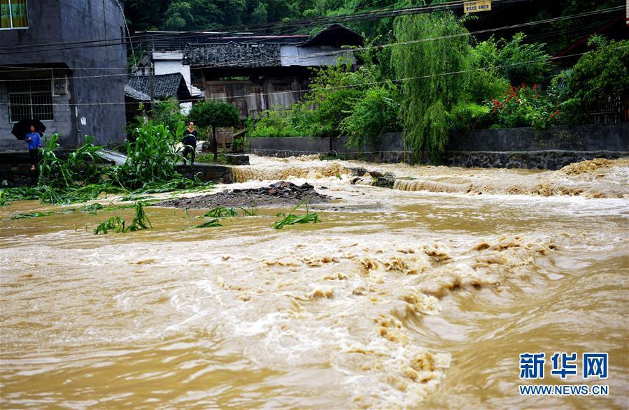 南方洪涝灾害已致1122万人次受灾 长江流域进入关键期