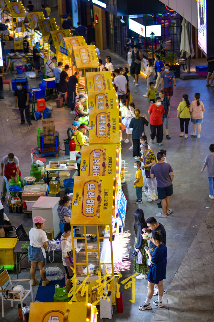 洪楼夜市回归原址地摊融入商业综合体