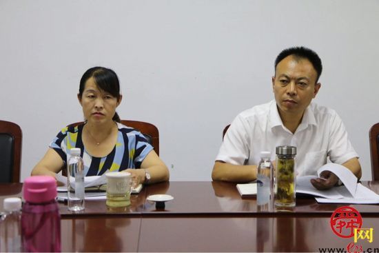 会上,镇党委书记李伟要求,镇,村两级要与乡村振兴服务队密切配合,发挥