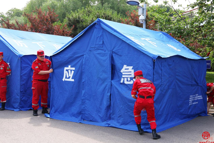 多图直击遇震不慌济南开展地震应急避难所启用演练