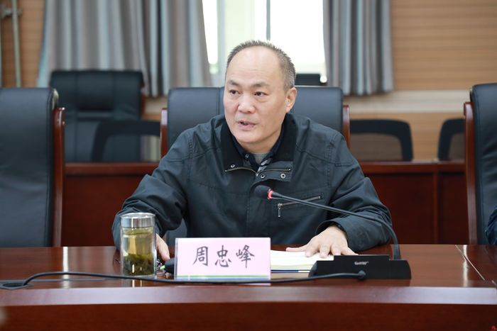 “掌上城管随手拍，人人都是巡查员”——济南市掌上城管随手拍志愿服务队成立