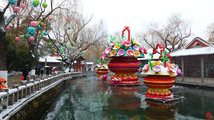 舜视频｜雪打花灯兆丰年 济南府小年喜迎今冬初雪