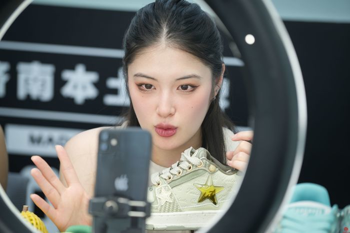 “黑马”频出！直播间点燃购物激情，泉城好物尽在第四届济南电商直播节