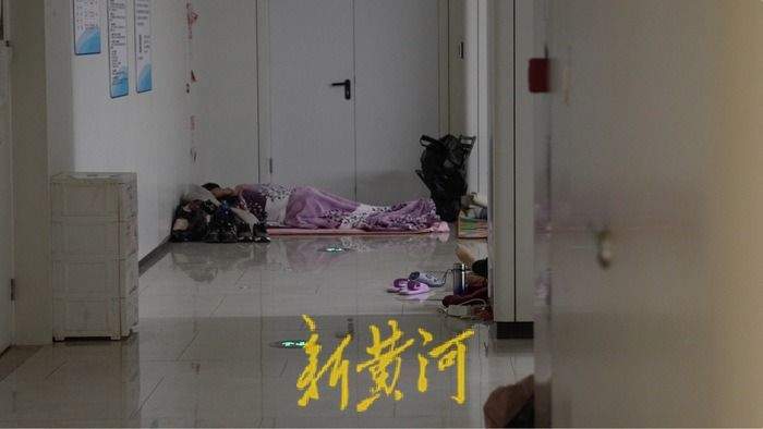 呼吸机怎么换13岁女孩肺实变靠呼吸机续命 母亲：想最后赌一回_https://www.jmylbn.com_新闻资讯_第5张